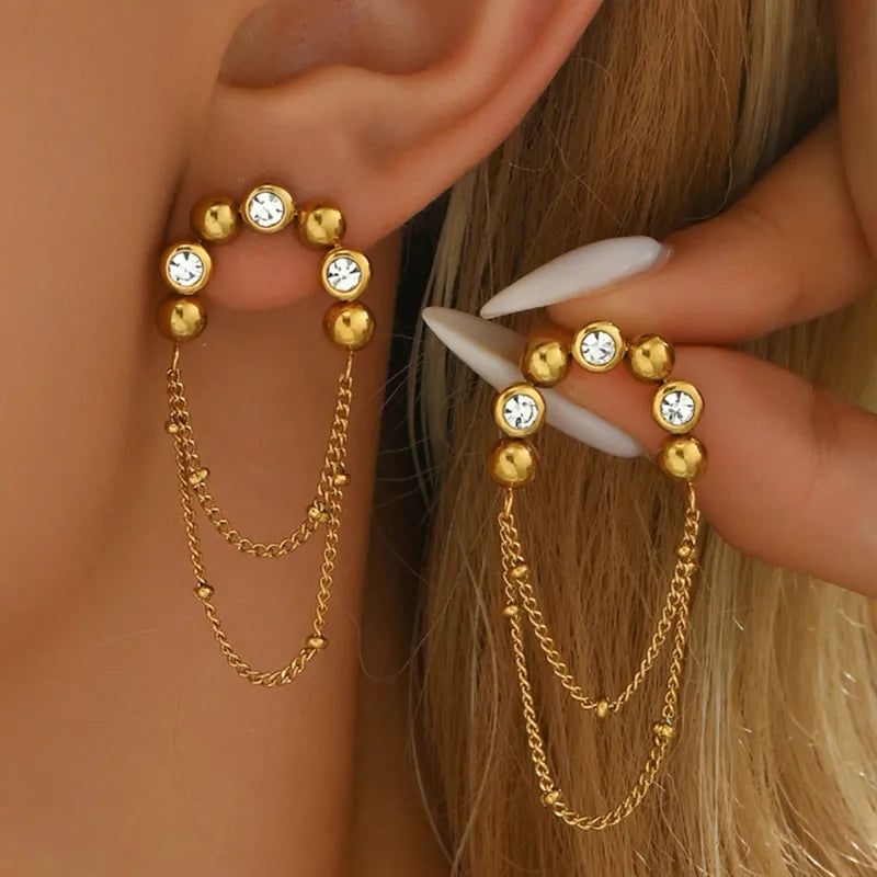 Aretes de Borlas